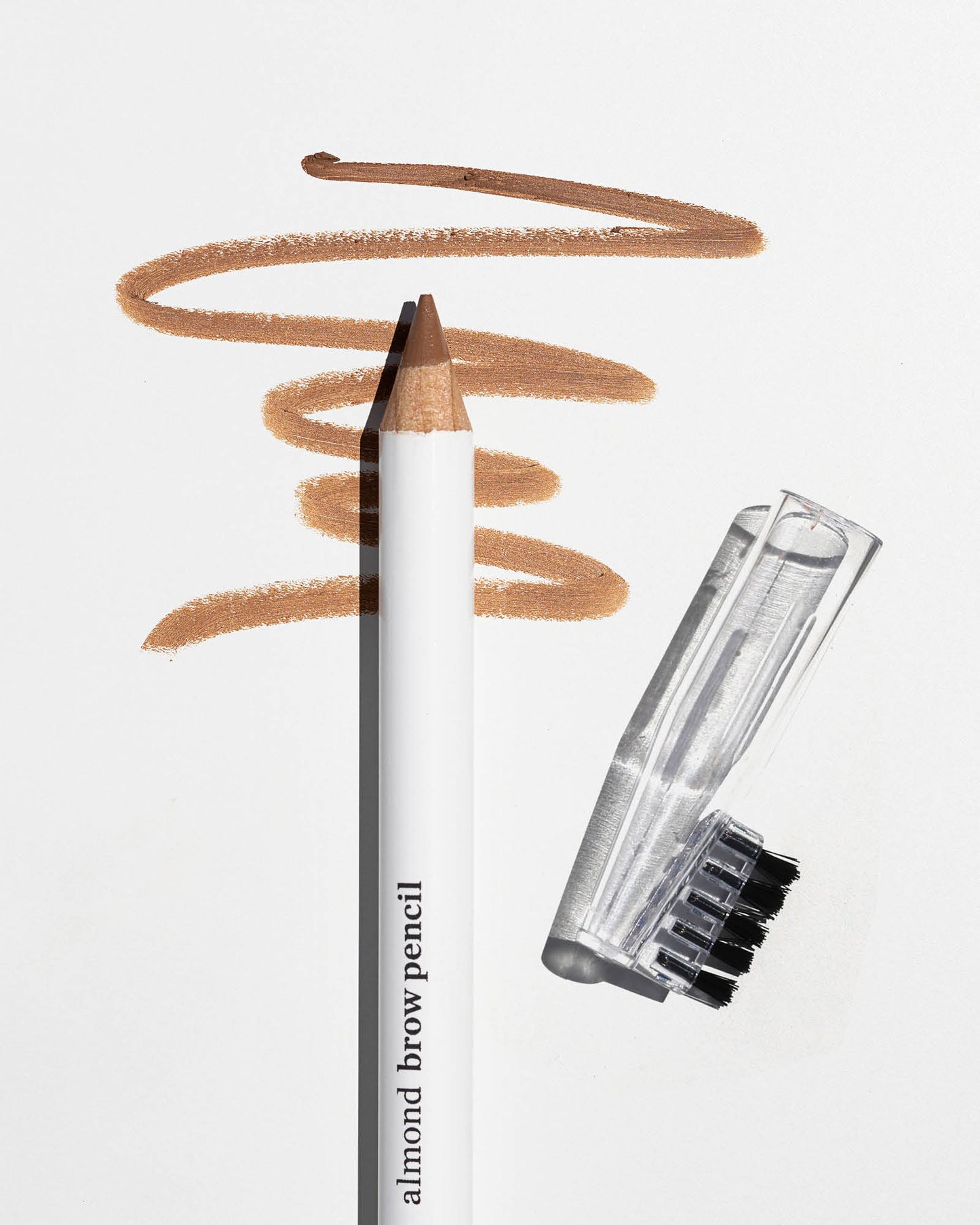 muestra de tono Polished del lápiz de cejas con almendras Ere Perez disponible en Blumma