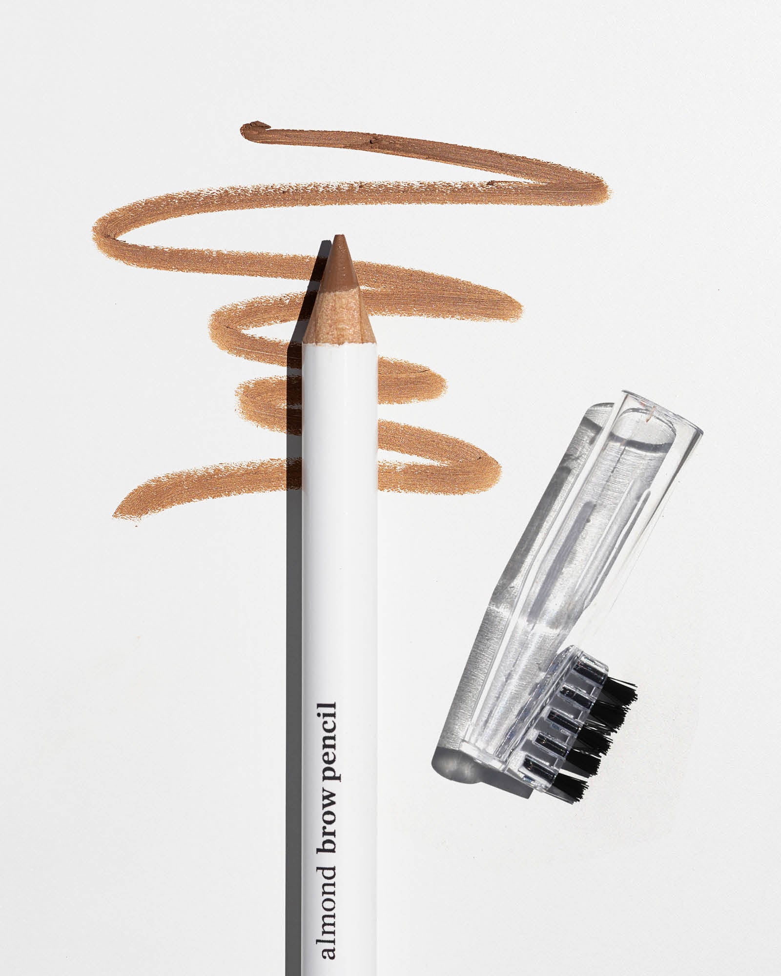 muestra de tono Polished del lápiz de cejas con almendras Ere Perez disponible en Blumma