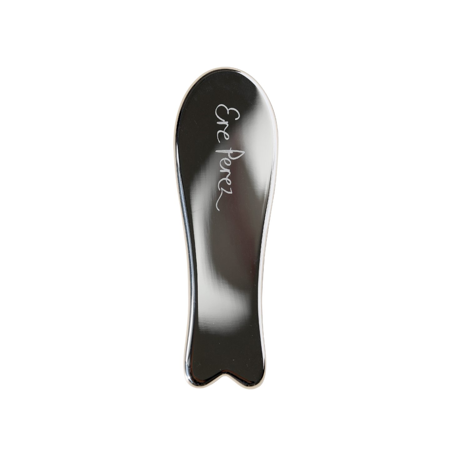 vista frontal de gua sha facial de acero inoxidable Ere Perez disponible en Blumma