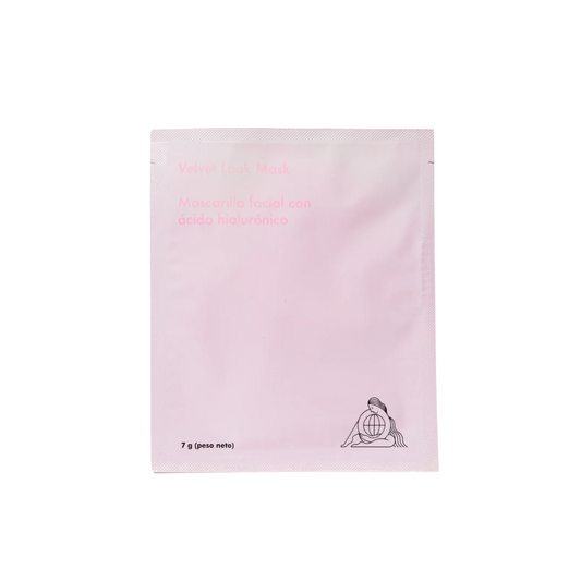 vista frontal del empaque de la mascarilla facial con acido hialuronico de avoroots